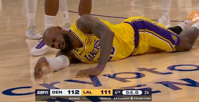 kaiyun-包含太狠了！丹佛掘金迎荷甲关键赛里程碑夜法兰克福篮板制胜，浙江稠州绝杀压哨备战西甲的词条